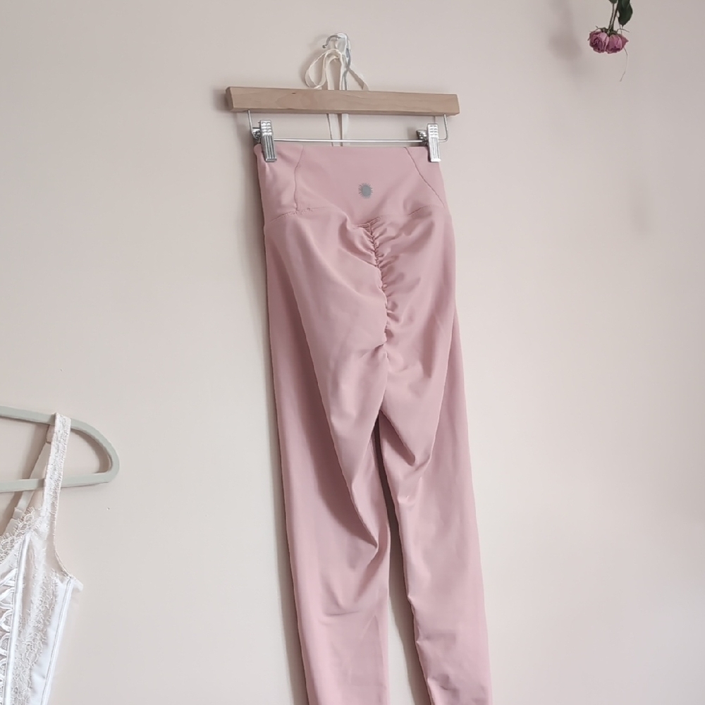 Sommer Ray Ruched Pink Leggings